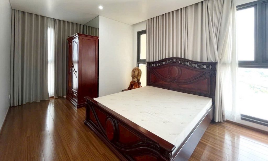 Cho thuê Pearl Plaza Bình Thạnh 2 phòng ngủ view sông lầu cao có nội thất
