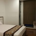 Cho thuê Pearl Plaza căn hộ 2 phòng ngủ view sông lầu 7 đủ nội thất