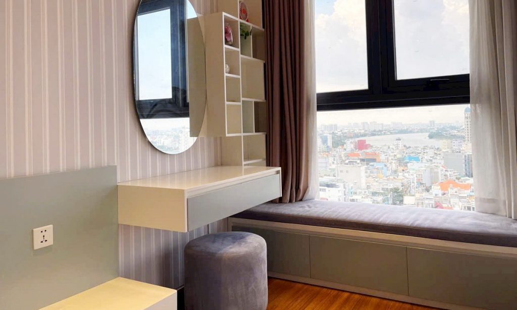 Cho thuê căn hộ Pearl Plaza. Lầu cao view sông 2 pngủ 101m2 nhà đẹp