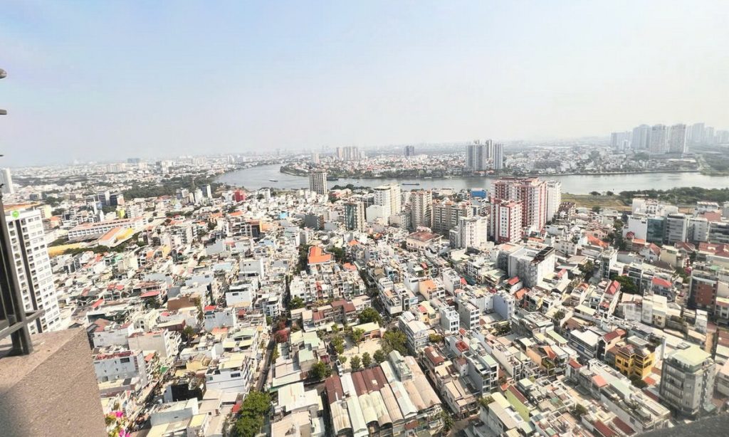 Cho thuê căn hộ penthouse Pearl Plaza 3 phòng ngủ view sông nội thất đẹp