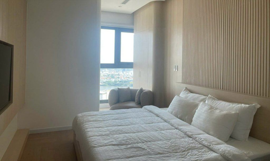 Cho thuê căn hộ penthouse Pearl Plaza 3 phòng ngủ view sông nội thất đẹp