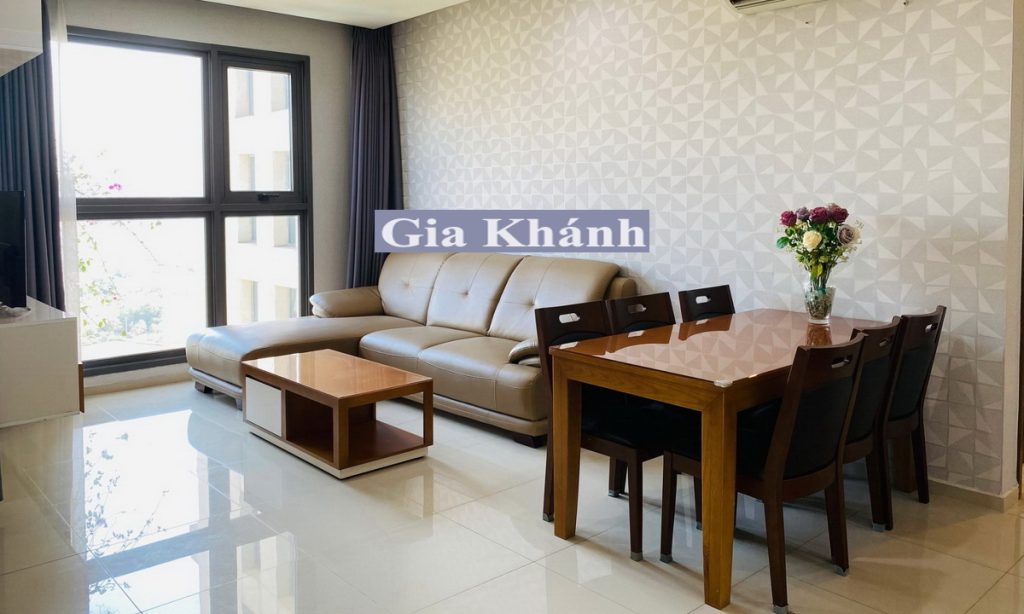 Căn hộ Pearl Plaza cho thuê 2 phòng ngủ view Landmark 81 tầng cao nhà đẹp